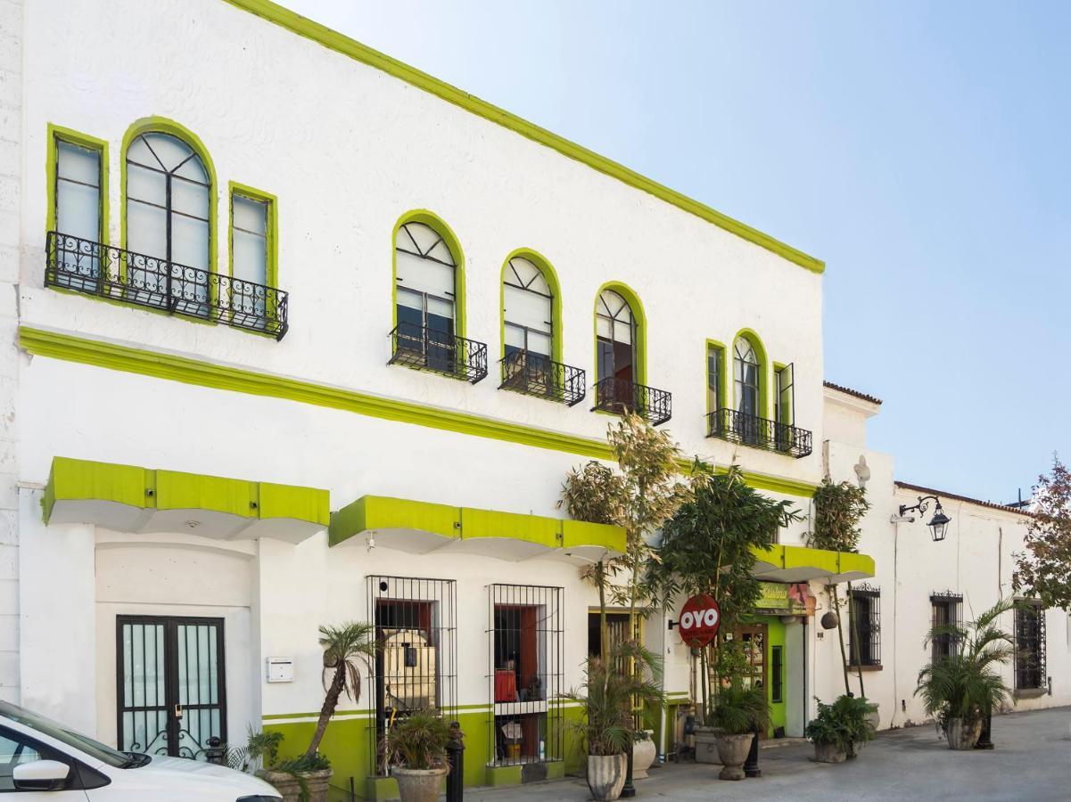 Oyo Hotel Hare Krishna Monterrey Dış mekan fotoğraf