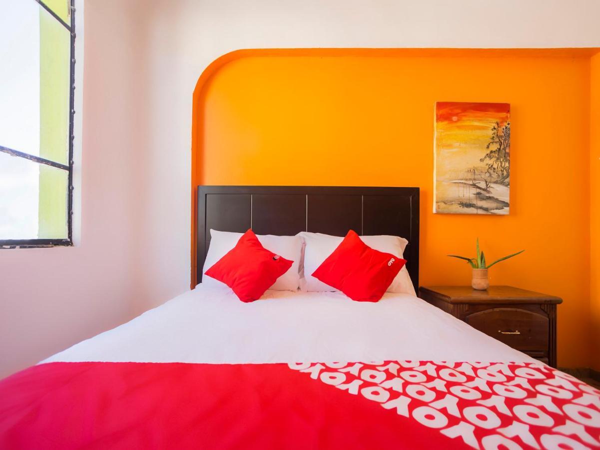 Oyo Hotel Hare Krishna Monterrey Dış mekan fotoğraf