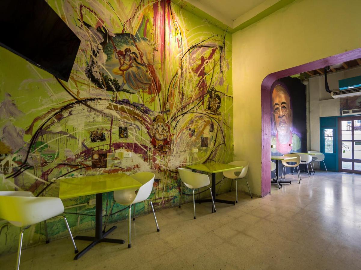 Oyo Hotel Hare Krishna Monterrey Dış mekan fotoğraf