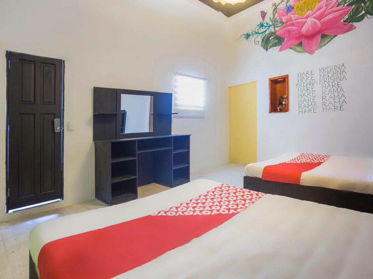 Oyo Hotel Hare Krishna Monterrey Dış mekan fotoğraf