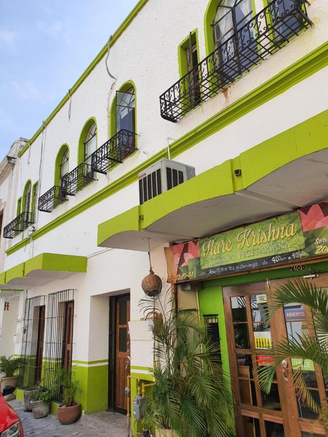 Oyo Hotel Hare Krishna Monterrey Dış mekan fotoğraf